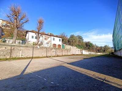 Casa semindipendente in Via Sferisterio, Rialto, 3 locali, 2 bagni
