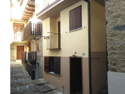 Casa indipendente in vendita a Caspoggio, Frazione Santa Elisabetta, Via San Elisabetta 35