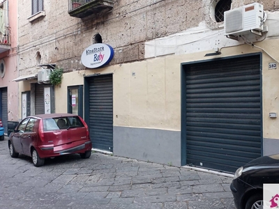 Fondo commerciale in affitto Caserta