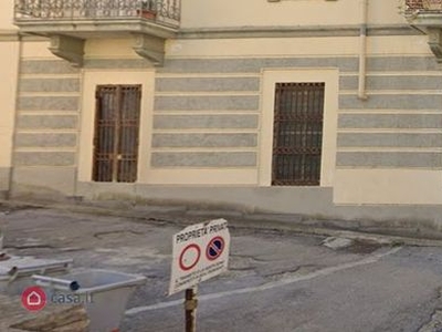 Garage/Posto auto in Affitto in Via Rione Pica a Napoli