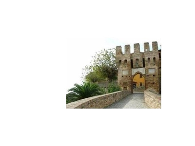 Bilocale in affitto a Agugliano, Frazione Castel D'emilio, Via Monticello 15
