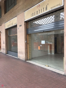 Negozio/Locale commerciale in Affitto in A. Saffi 22 a Bologna