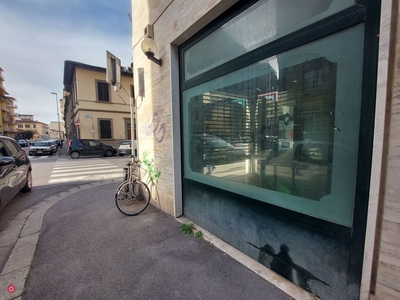 Negozio/Locale commerciale in Affitto in Via bellini a Firenze