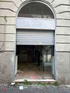 Negozio/Locale commerciale in Affitto in Via Bernini 51 a Napoli