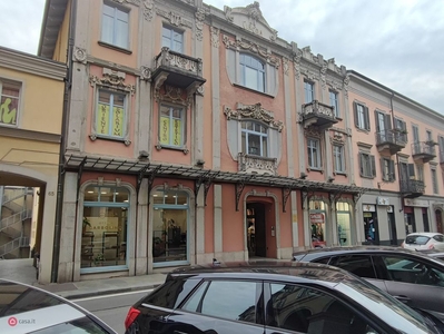 Negozio/Locale commerciale in Affitto in Via Michele Buniva a Pinerolo