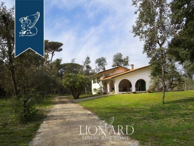 Prestigiosa villa di 300 mq in vendita Pietrasanta, Italia