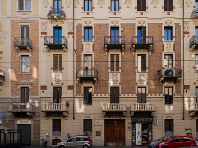 Quadrilocale in VIA LUIGI CIBRARIO, Torino, 2 bagni, 110 m², 5° piano