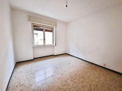 Quadrilocale in Via Perletti 6, Piacenza, 1 bagno, posto auto, 126 m²