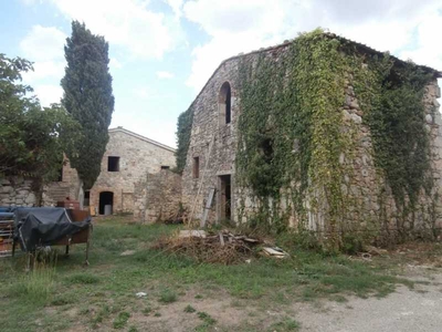 Rustico-Casale-Corte in Vendita ad Colle di Val D`elsa - 390000 Euro