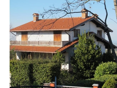 Villa in vendita a Ruino, Frazione Carmine