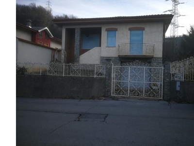 Casa indipendente in vendita a Garessio, Frazione Regione Colle Di Casotto Garessio