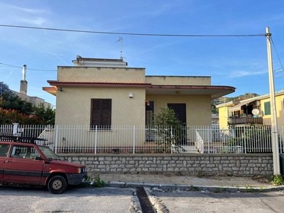 Villa a Santa Flavia