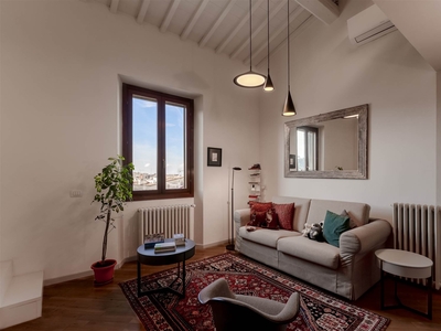Appartamento in vendita a Firenze San Frediano