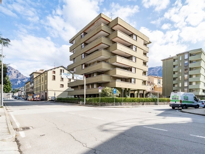 Appartamento in vendita a Lecco Centro