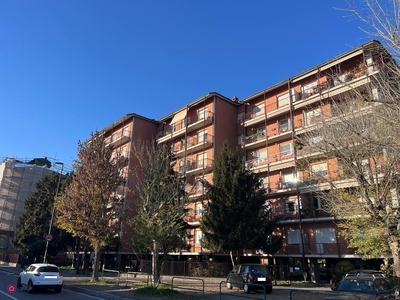 Appartamento in Vendita in Strada Castello di Mirafiori 123 a Torino
