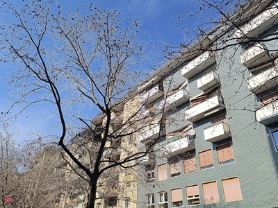 Appartamento in Vendita in Via Alfonso Capecelatro a Milano