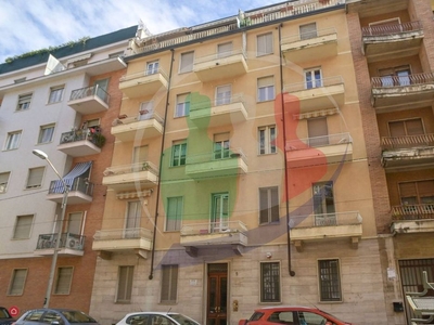 Appartamento in Vendita in Via Castagnevizza 5 a Torino
