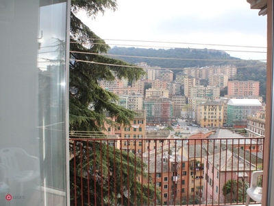 Appartamento in Vendita in Via delle Ginestre 13 a Genova