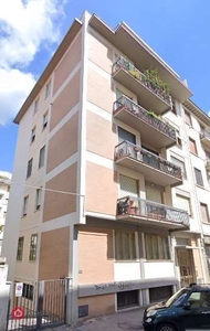 Appartamento in Vendita in Via Francesco Puccinotti 60 a Firenze