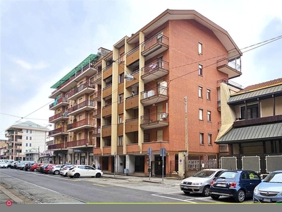 Appartamento in Vendita in Via La Thuile 18 a Torino