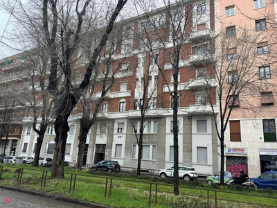 Appartamento in Vendita in Via Mac Mahon 80 a Milano