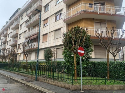 Appartamento in Vendita in Via Rovereto 68 a Torino