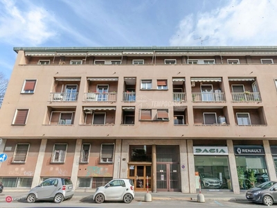 Appartamento in Vendita in Via Veglia a Milano