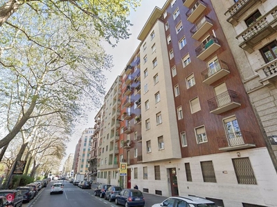 Appartamento in Vendita in Viale Argonne a Milano