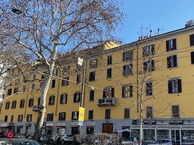 Appartamento in Vendita in Viale Monte Nero 50 a Milano