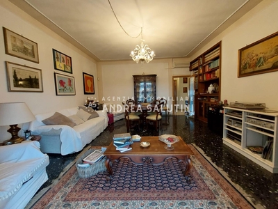 Casa indipendente con terrazzo a Pontedera