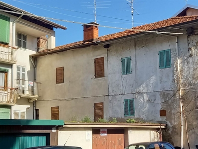 Casa singola in vendita a Biella Cossila / Favaro / Oropa