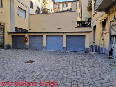 Garage/Posto auto in Vendita in Via San Gerolamo Emiliani a Milano