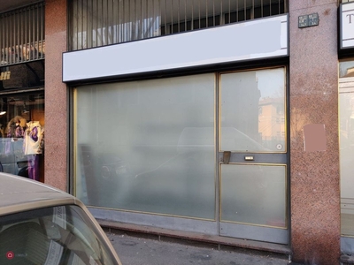 Negozio/Locale commerciale in Vendita in Via Andrea Maria Ampère 126 a Milano