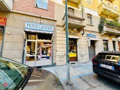 Negozio/Locale commerciale in Vendita in Via Cristoforo Colombo 2 bis a Torino