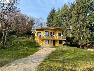 Villa in vendita a San Zeno Di Montagna Verona