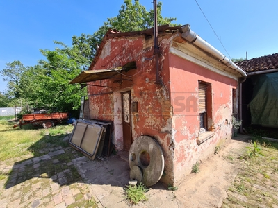 Casa indipendente in Via Boldori - Sesto ed Uniti