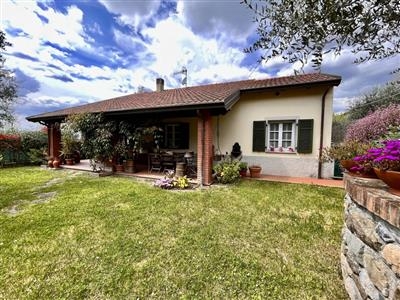 Indipendente - Villa a Caprigliola, Aulla