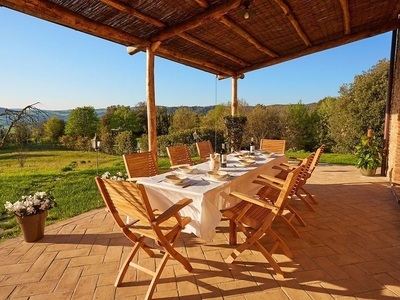 Large Tuscan Villa for 12 with Private Pool and Tennis Court