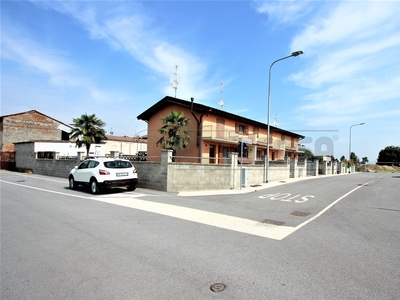 Villa a schiera in Via Bardella - Pieve d'Olmi