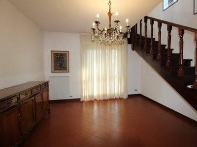 Villa in vendita Pisa