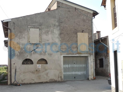Appartamento da ristrutturare in vendita a Villafranca Di Verona