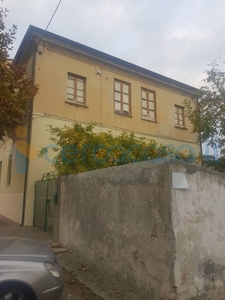 Appartamento da ristrutturare, in vendita in Viale Delle Rimembranze 25, Gioiosa Ionica