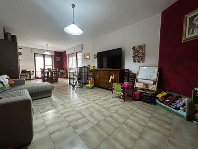 Appartamento in vendita a Bolano - Zona: Ceparana