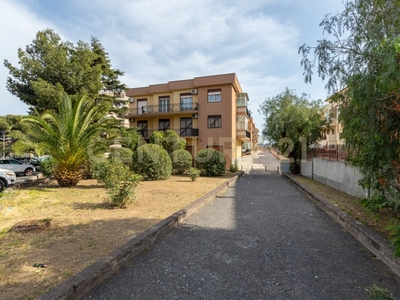 Appartamento in Vendita a Catania, 129'000€, 131 m²