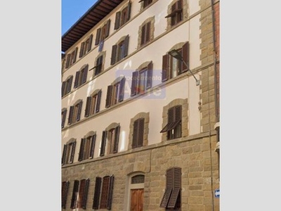Appartamento in Vendita a Firenze, 325'050€, 148 m²