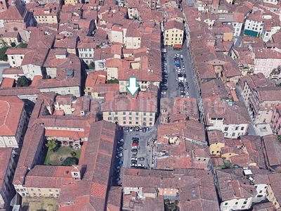 Appartamento in Vendita a Lucca, 270'540€, 138 m²