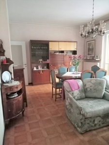 Appartamento in vendita a Mantova Borgo Pompilio