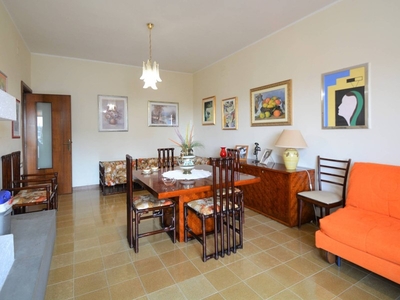 Appartamento in Vendita a Matera, zona Semicentro Nord, 230'000€, 138 m²