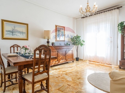 Appartamento in Vendita a Siena, zona Semicentrale, 230'000€, 100 m²