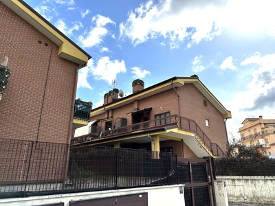 Appartamento in Via Nino Bixio, 52, Marino (RM)
